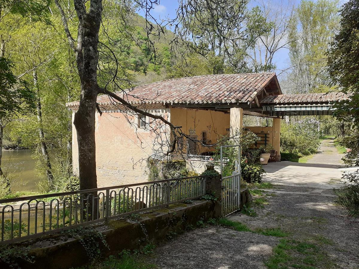 Le Moulin De Saleth Hotell Saint-Antonin Eksteriør bilde
