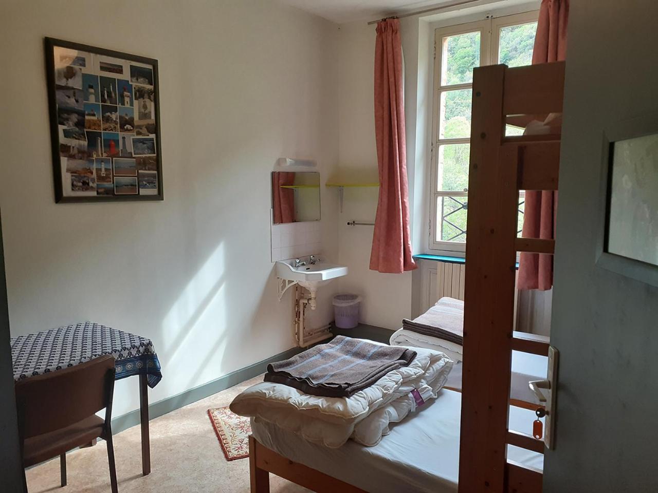 Le Moulin De Saleth Hotell Saint-Antonin Rom bilde