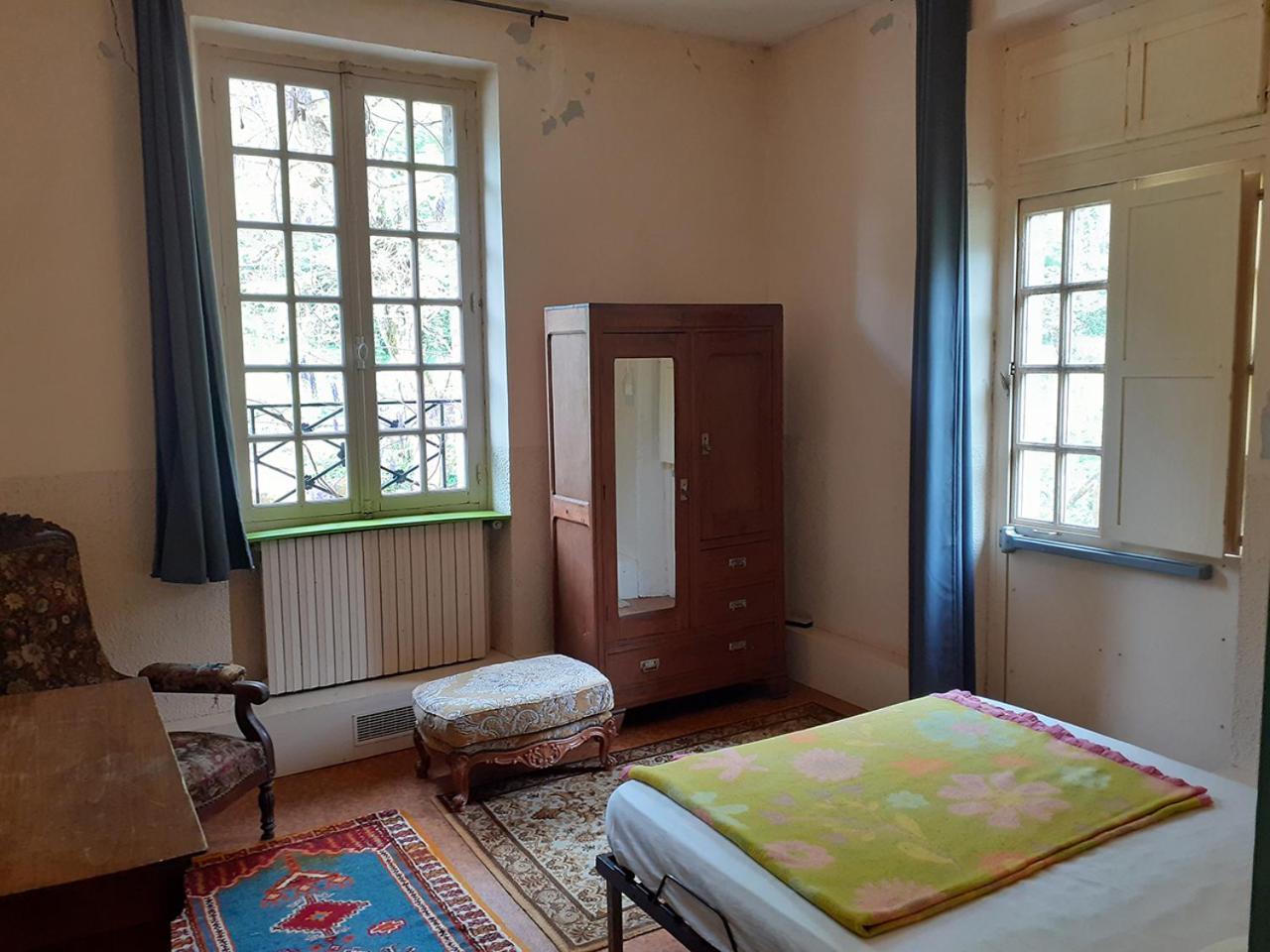 Le Moulin De Saleth Hotell Saint-Antonin Rom bilde