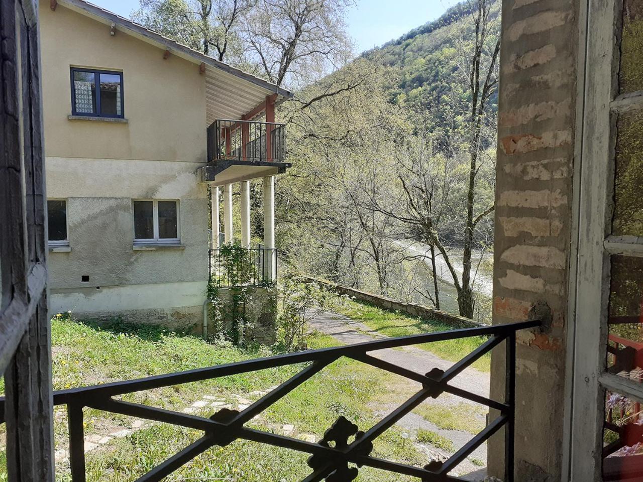 Le Moulin De Saleth Hotell Saint-Antonin Rom bilde